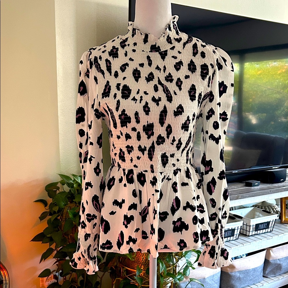 Women's Black and White Leopard Print Top